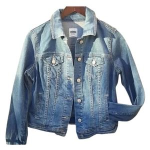 Cozy Spring Classic Denim Jacket Minimalist Closet Must-Have